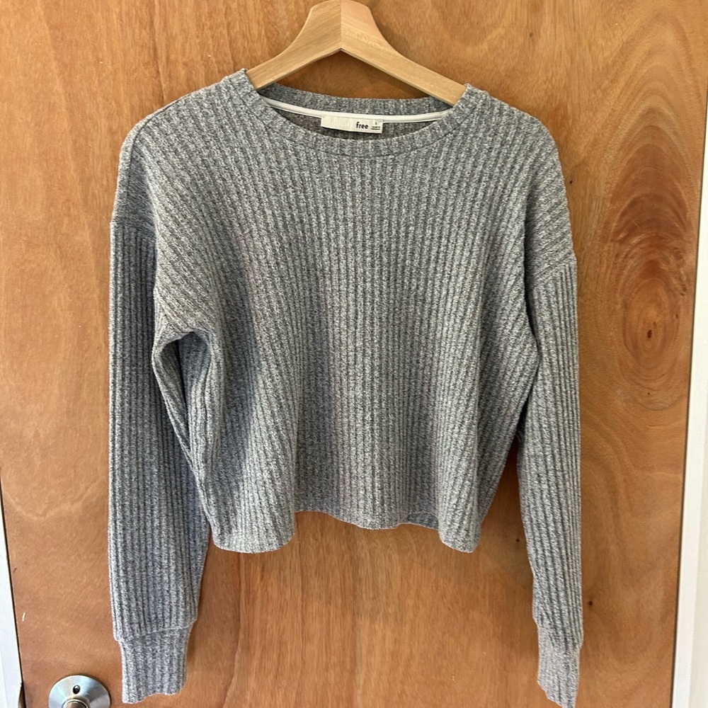 Wilfred Heather Gray Ribbed Crew Neck Sweater